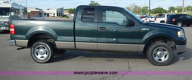 image for item J3233 2005 Ford F150 XLT SuperCab pickup truck
