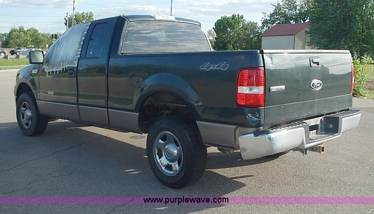 image for item J3233 2005 Ford F150 XLT SuperCab pickup truck