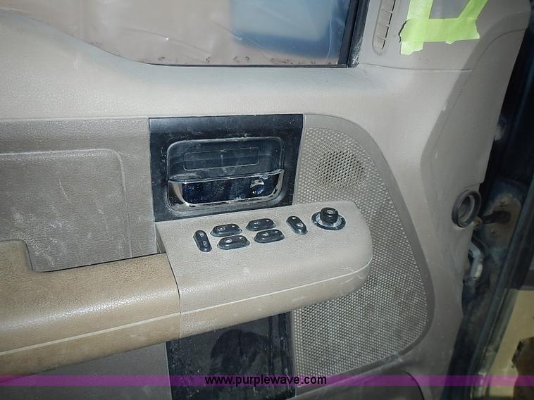 image for item J3233 2005 Ford F150 XLT SuperCab pickup truck