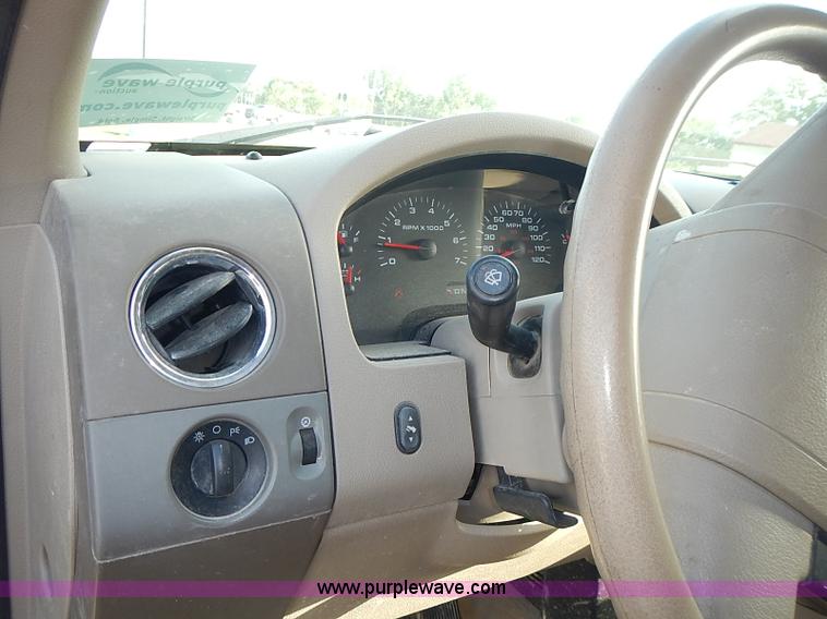 image for item J3233 2005 Ford F150 XLT SuperCab pickup truck