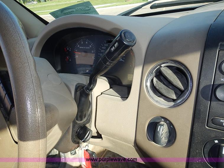 image for item J3233 2005 Ford F150 XLT SuperCab pickup truck