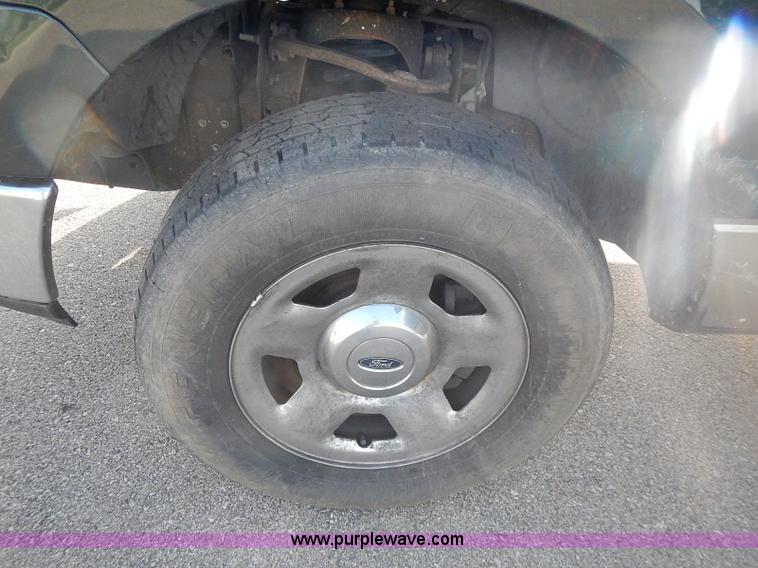 image for item J3233 2005 Ford F150 XLT SuperCab pickup truck