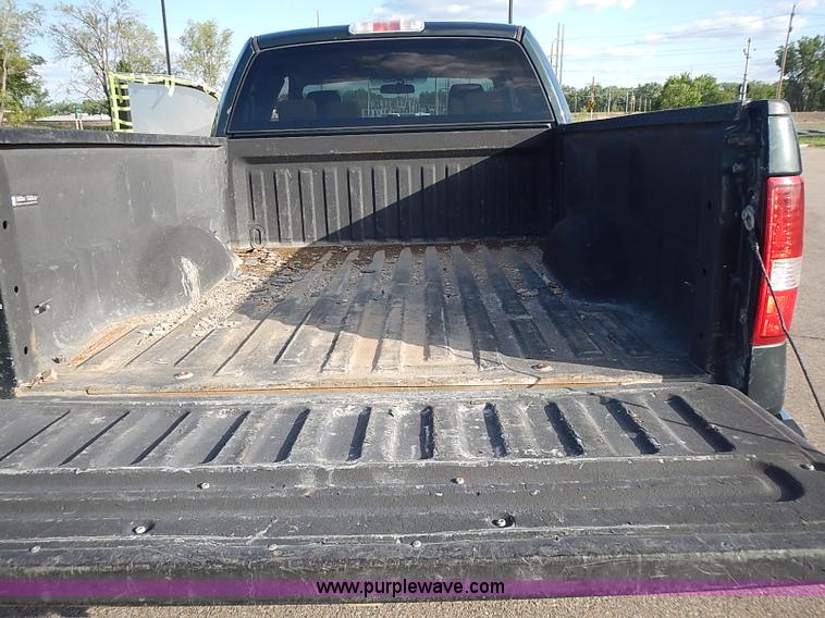 image for item J3233 2005 Ford F150 XLT SuperCab pickup truck