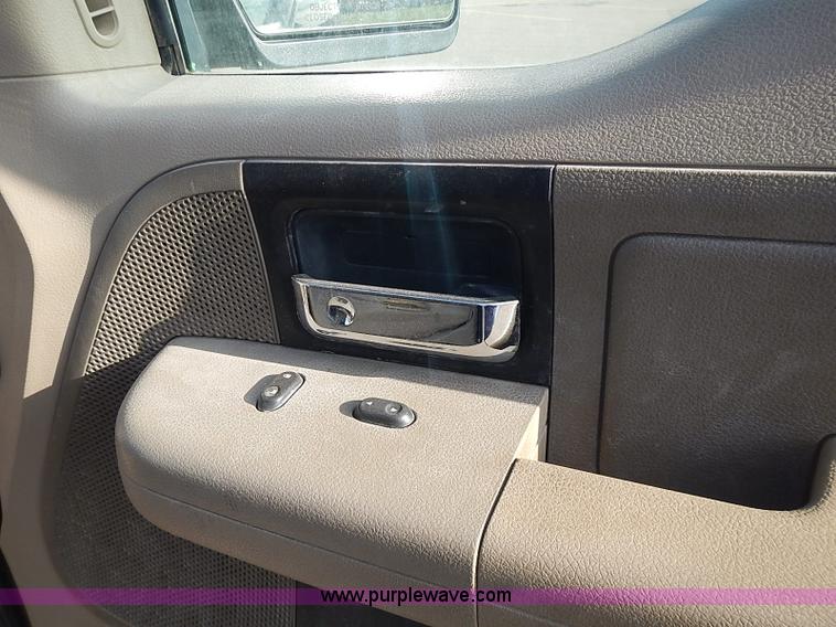 image for item J3233 2005 Ford F150 XLT SuperCab pickup truck