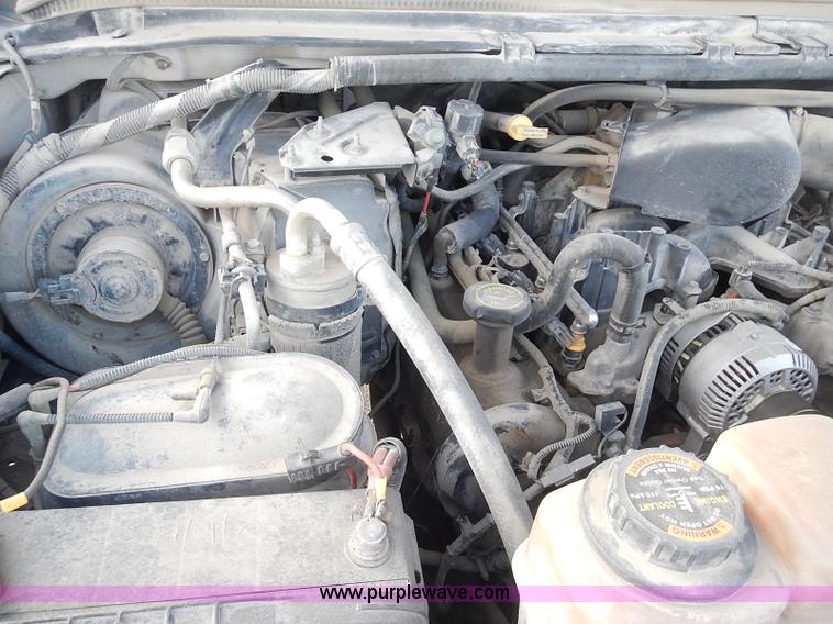 image for item J3234 2000 Ford F350 Super Duty XL flatbed truck