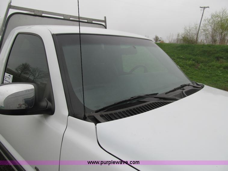 image for item J3484 2002 Chevrolet Silverado 2500 LS pickup truck