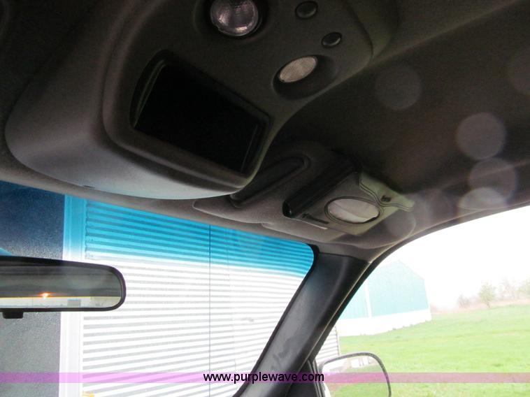 image for item J3484 2002 Chevrolet Silverado 2500 LS pickup truck