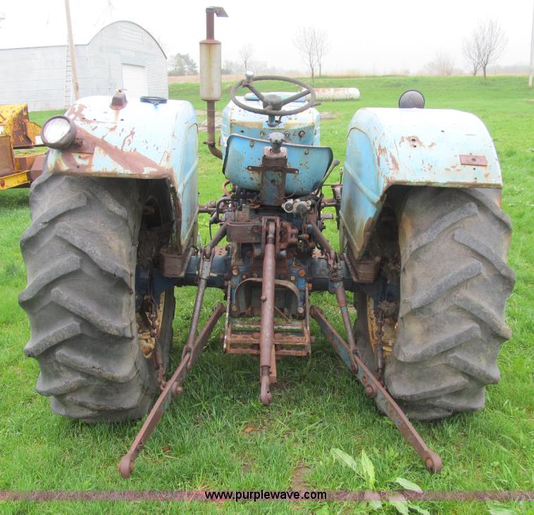 image for item J3499 Long U550 tractor