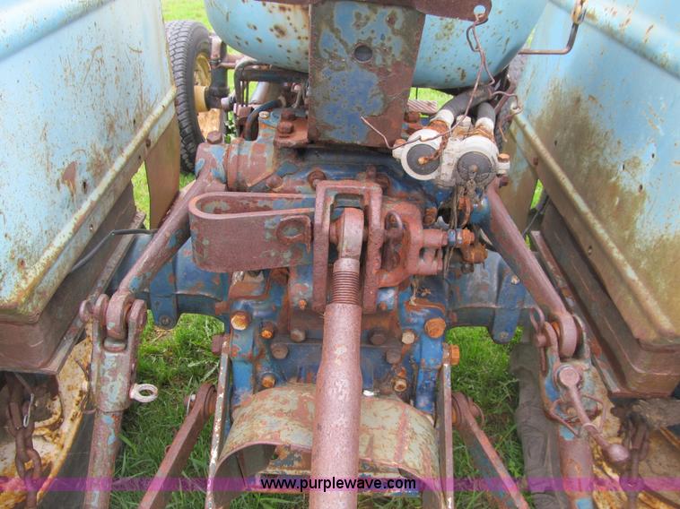 image for item J3499 Long U550 tractor