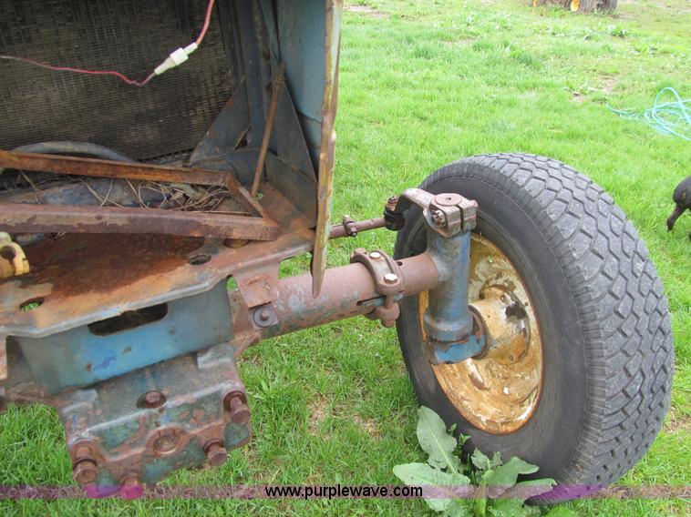 image for item J3499 Long U550 tractor