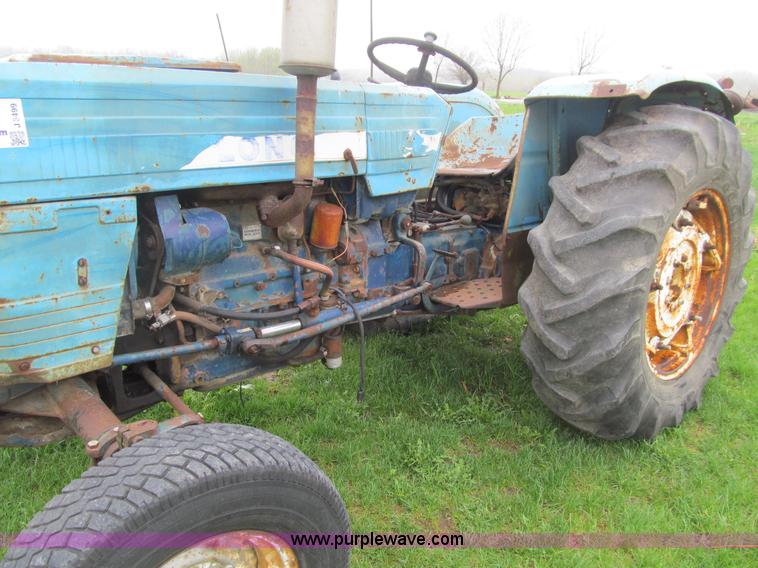 image for item J3499 Long U550 tractor