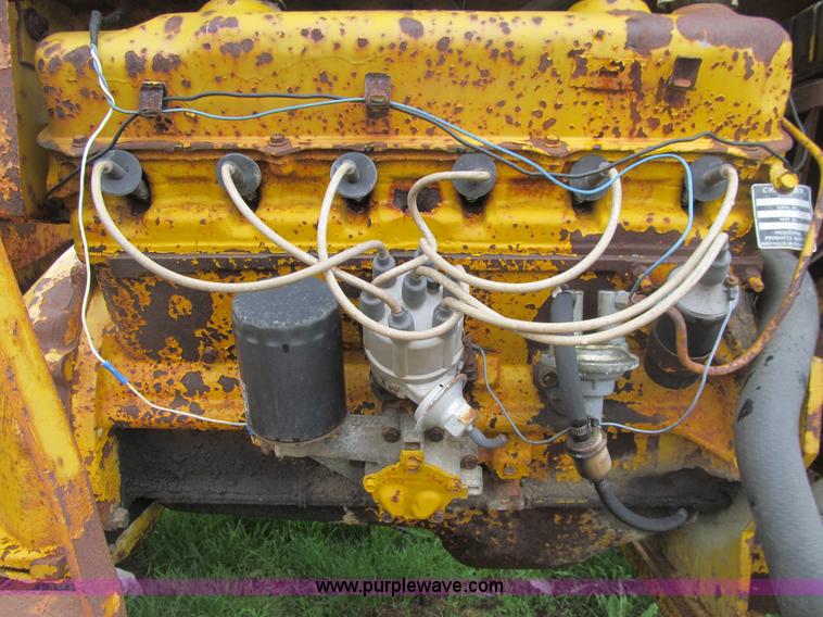 image for item J3500 Vermeer 1600 portable chipper