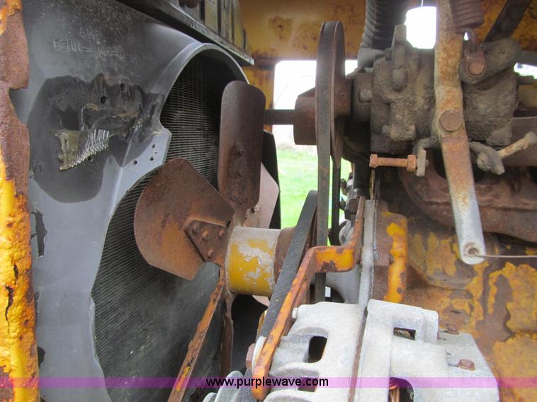 image for item J3500 Vermeer 1600 portable chipper