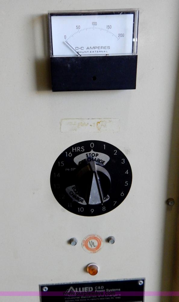 image for item Z9367 Yale electric forklift