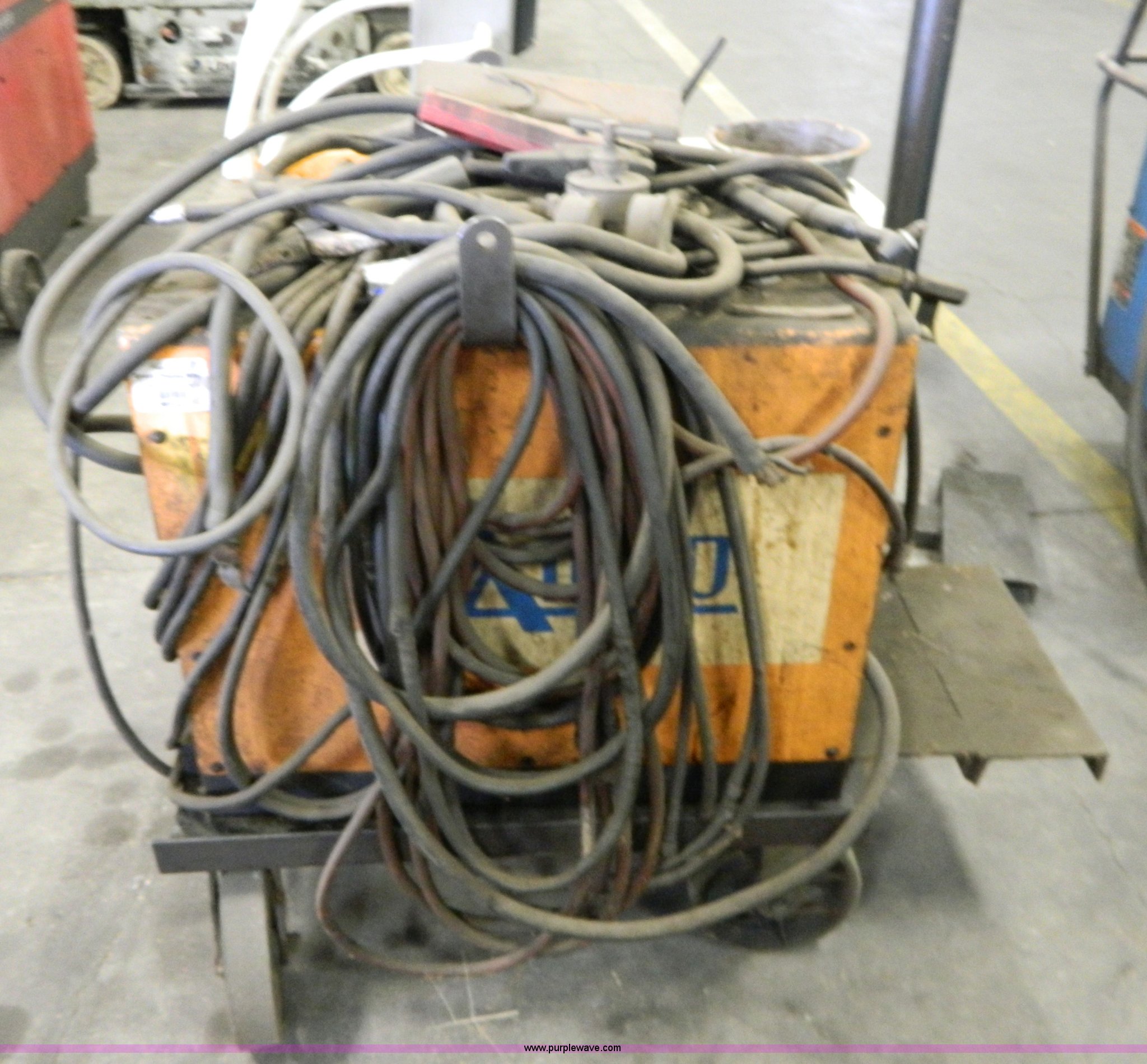 Airco 250 Ampere Bumblebee II AC/DC welder in Salina, KS Item AD9838