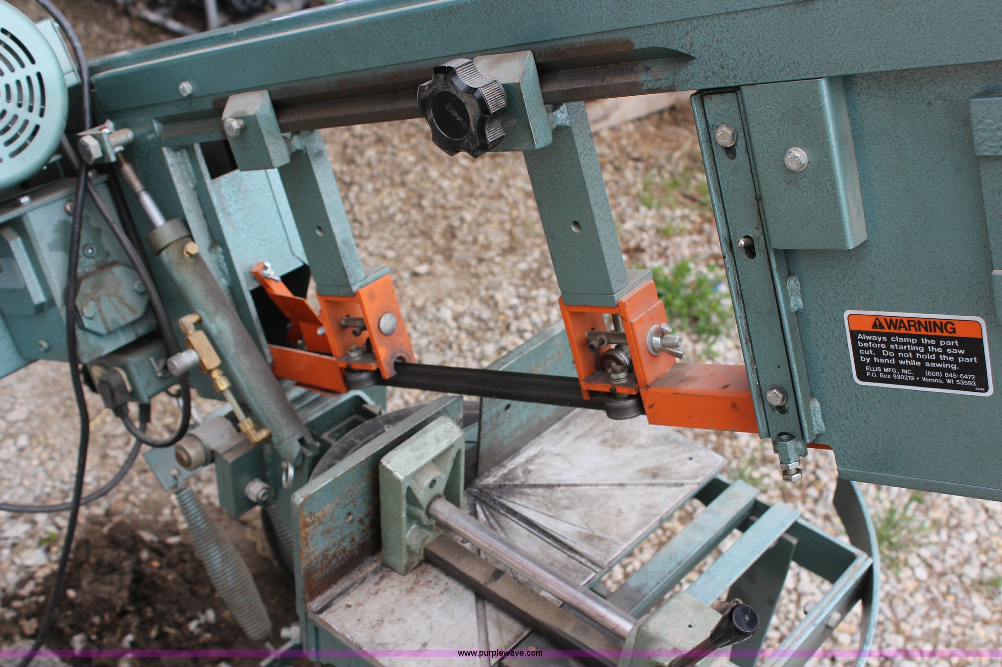 Ellis 1600 bandsaw in Gardner, KS Item AM9311 sold Purple Wave