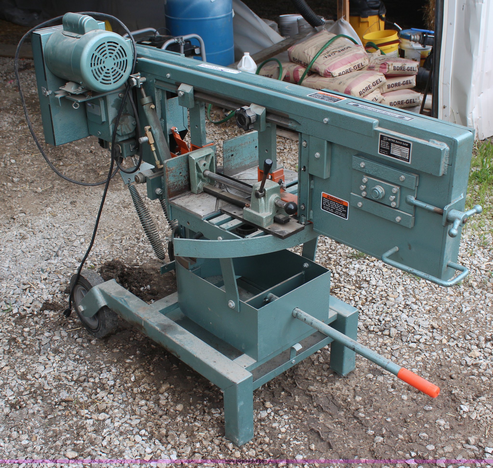 Ellis 1600 bandsaw in Gardner, KS Item AM9311 sold Purple Wave