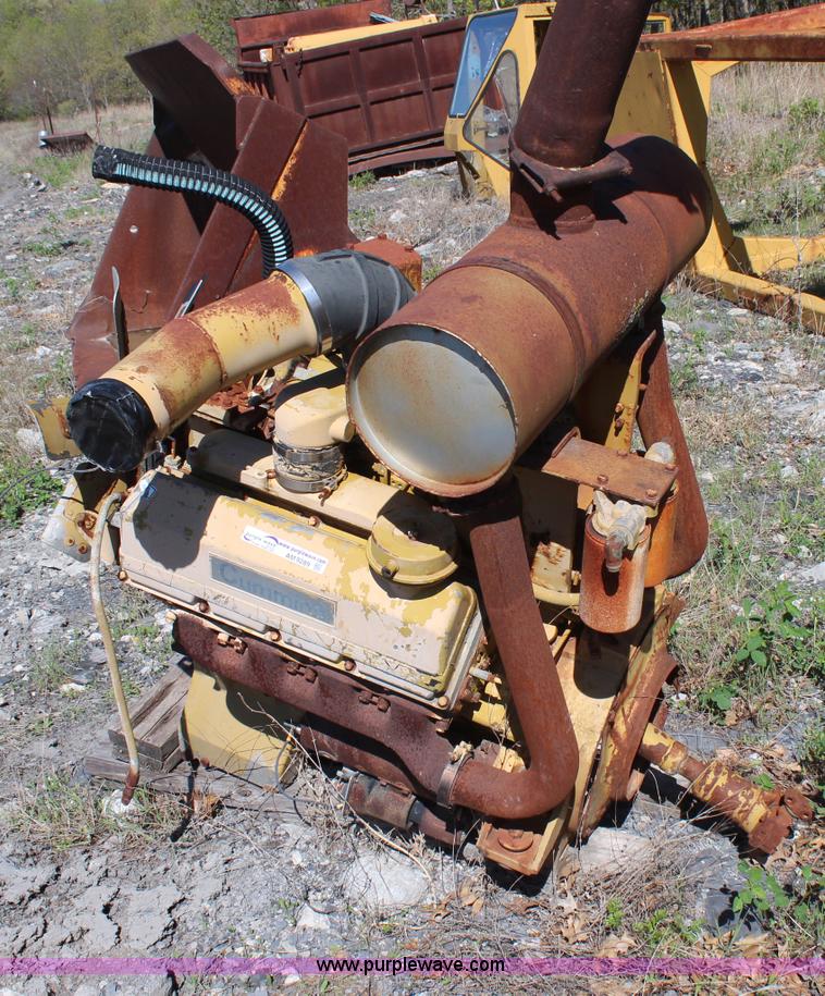 image for item AM9289 Cummins V-555C V8 diesel engine