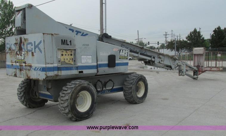 image for item AN9060 1997 Skyjack SJB-66TK boom lift