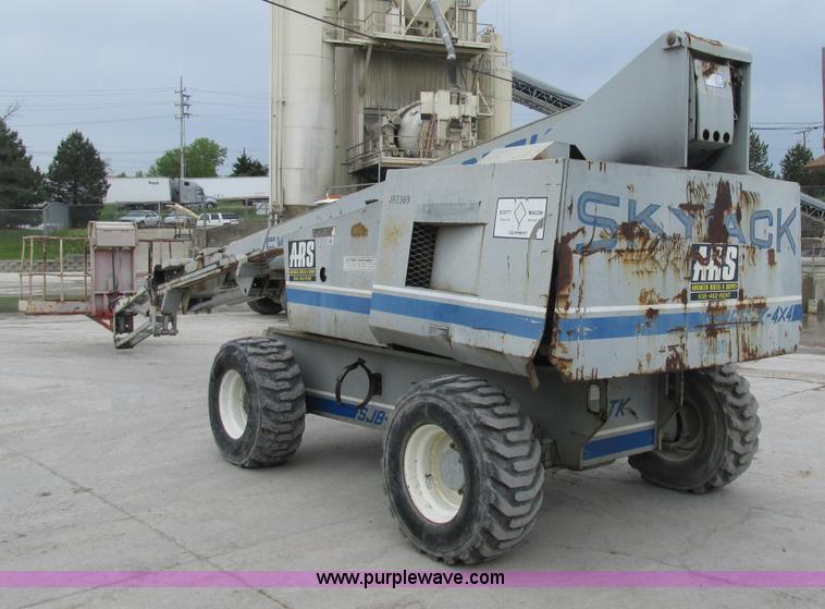 image for item AN9060 1997 Skyjack SJB-66TK boom lift