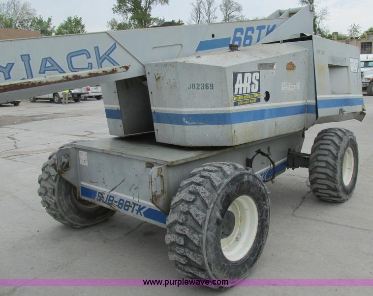image for item AN9060 1997 Skyjack SJB-66TK boom lift