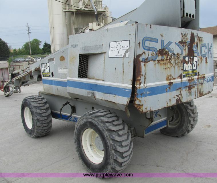 image for item AN9060 1997 Skyjack SJB-66TK boom lift