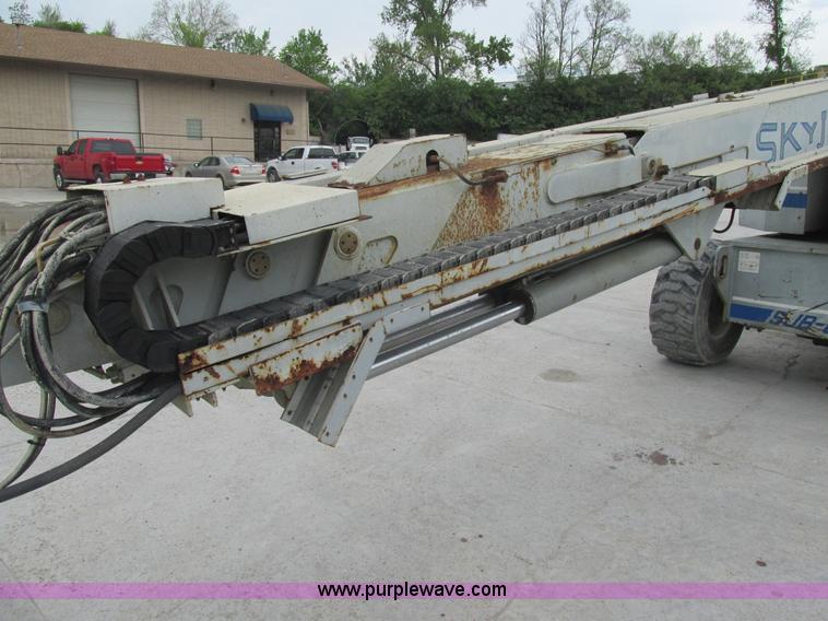 image for item AN9060 1997 Skyjack SJB-66TK boom lift
