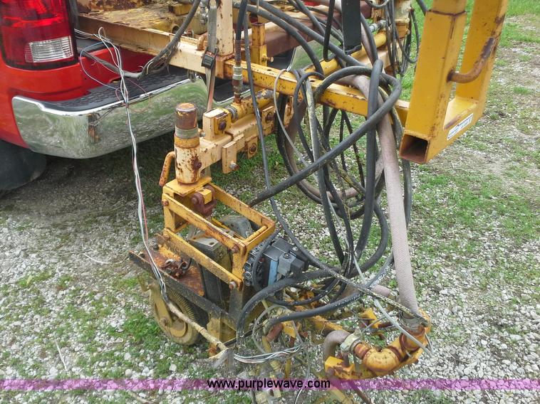 image for item AN9068 Hug Manufacturing Corp S road striper
