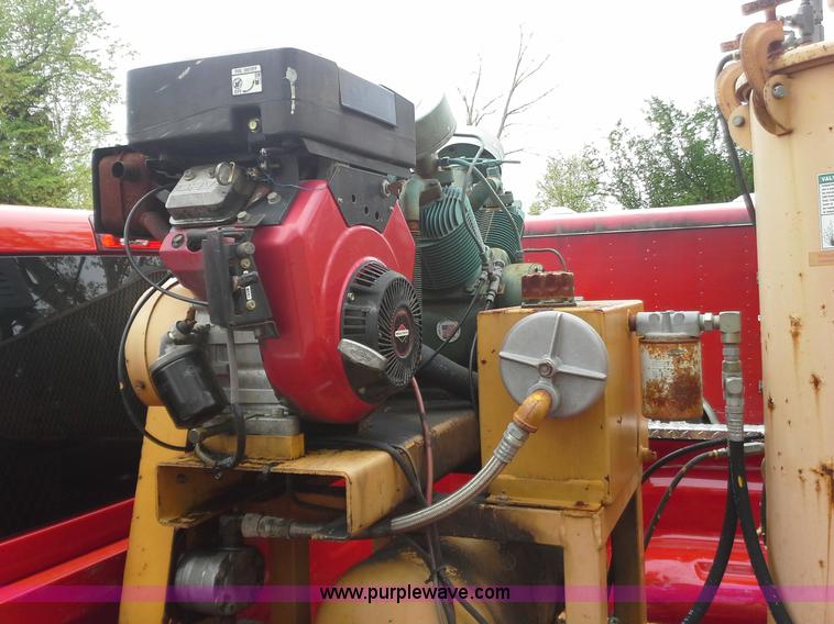 image for item AN9068 Hug Manufacturing Corp S road striper
