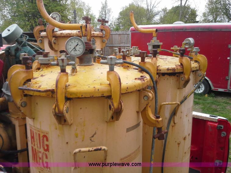 image for item AN9068 Hug Manufacturing Corp S road striper