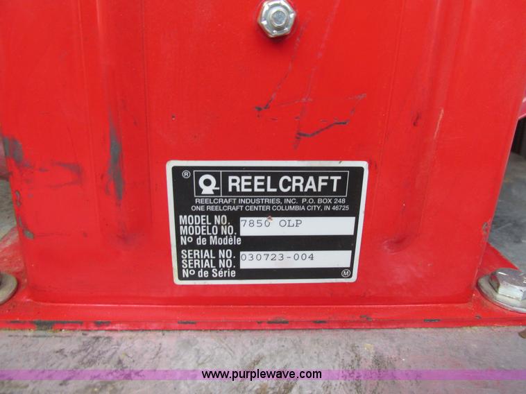 image for item AN9077 2004 Ford F550 Super Duty XL service truck with crane