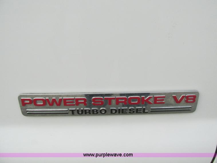 image for item AN9077 2004 Ford F550 Super Duty XL service truck with crane