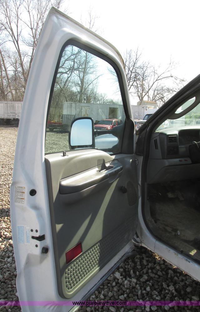 image for item AN9082 2003 Ford F550 dump bed truck