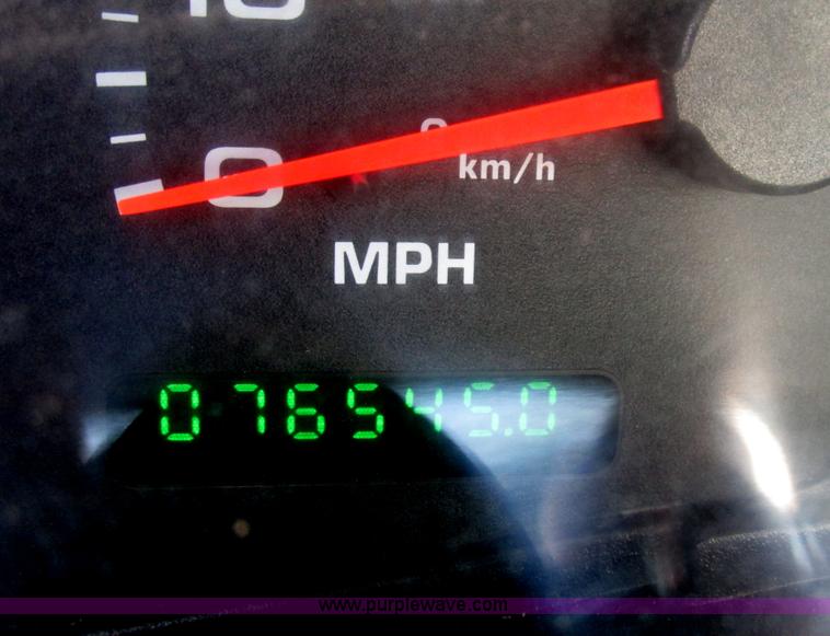 image for item AN9082 2003 Ford F550 dump bed truck