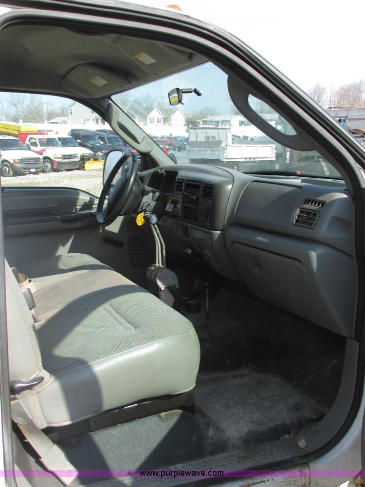 image for item AN9082 2003 Ford F550 dump bed truck