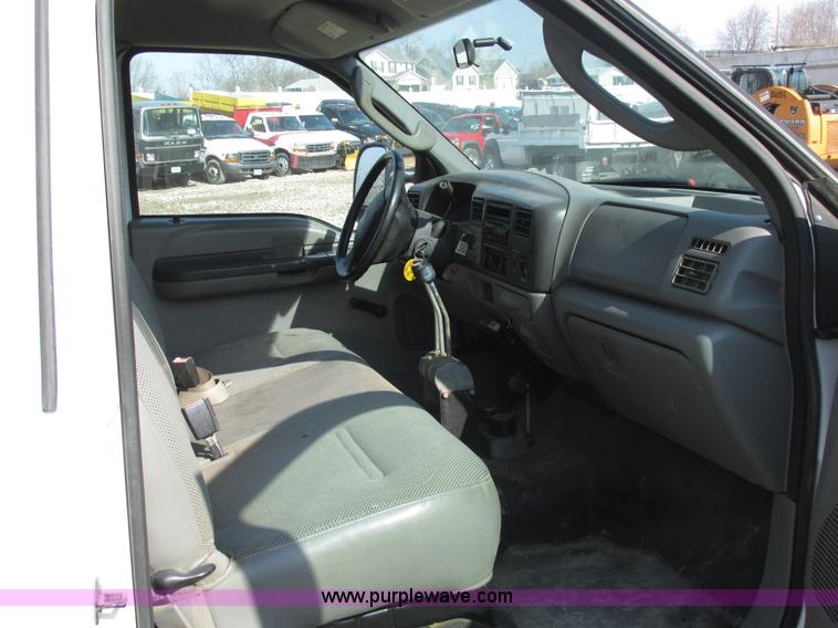 image for item AN9082 2003 Ford F550 dump bed truck