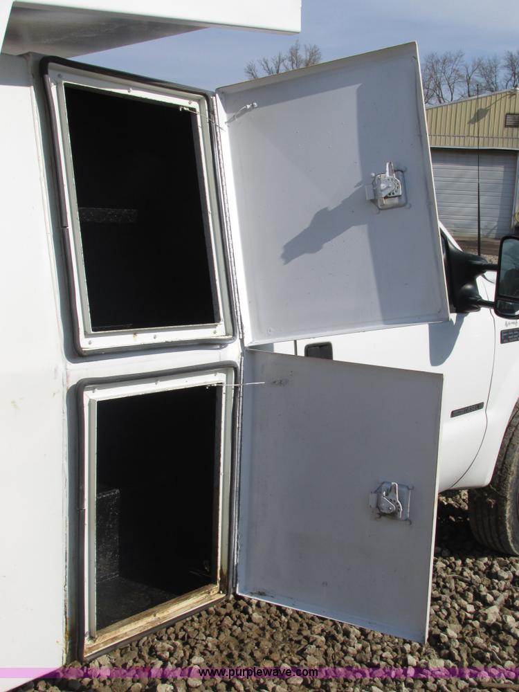 image for item AN9082 2003 Ford F550 dump bed truck