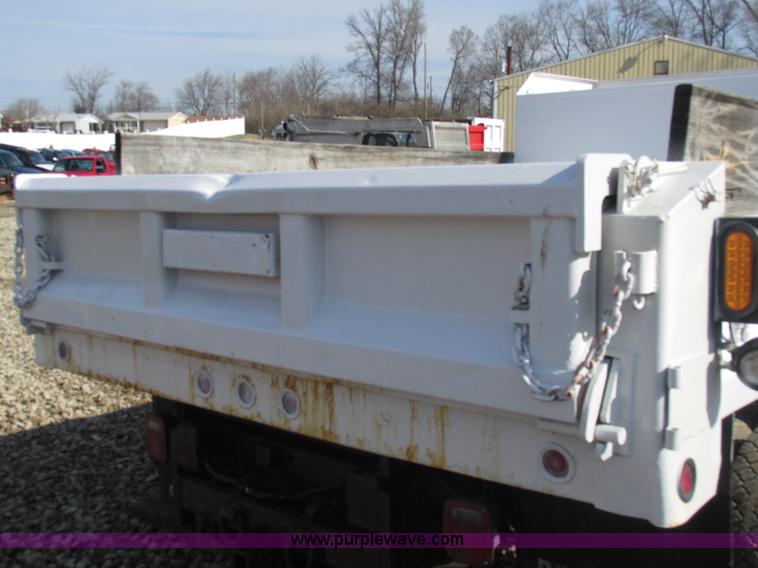 image for item AN9082 2003 Ford F550 dump bed truck
