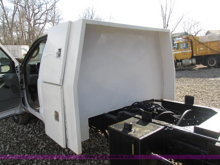 image for item AN9082 2003 Ford F550 dump bed truck
