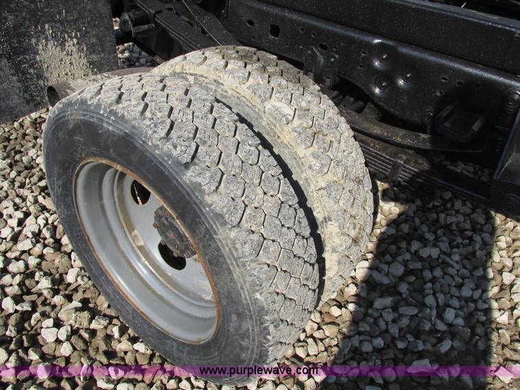 image for item AN9082 2003 Ford F550 dump bed truck