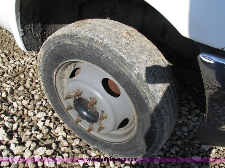 image for item AN9082 2003 Ford F550 dump bed truck