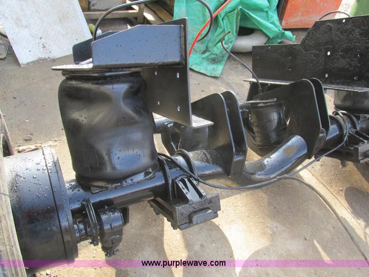 image for item AN9083 Air ride tag axle