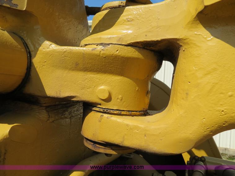 image for item B4910 1975 Caterpillar 623B elevating scraper