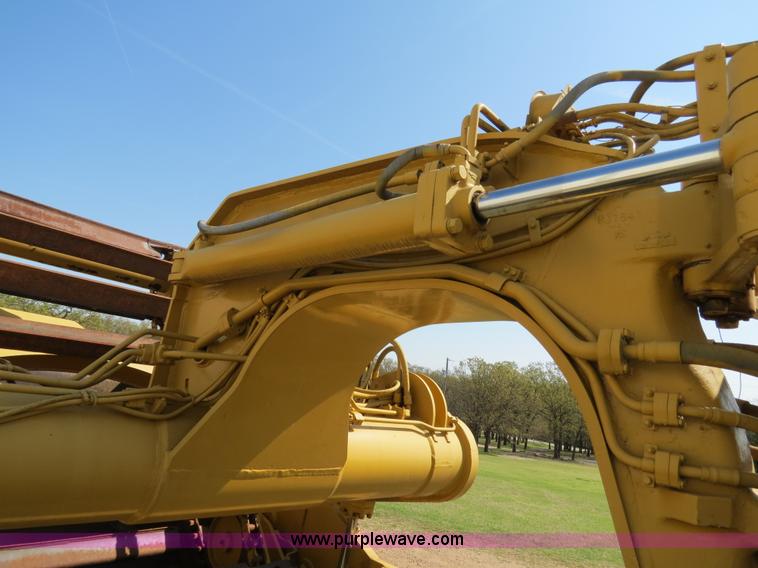 image for item B4910 1975 Caterpillar 623B elevating scraper