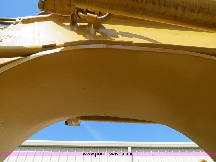 image for item B4910 1975 Caterpillar 623B elevating scraper