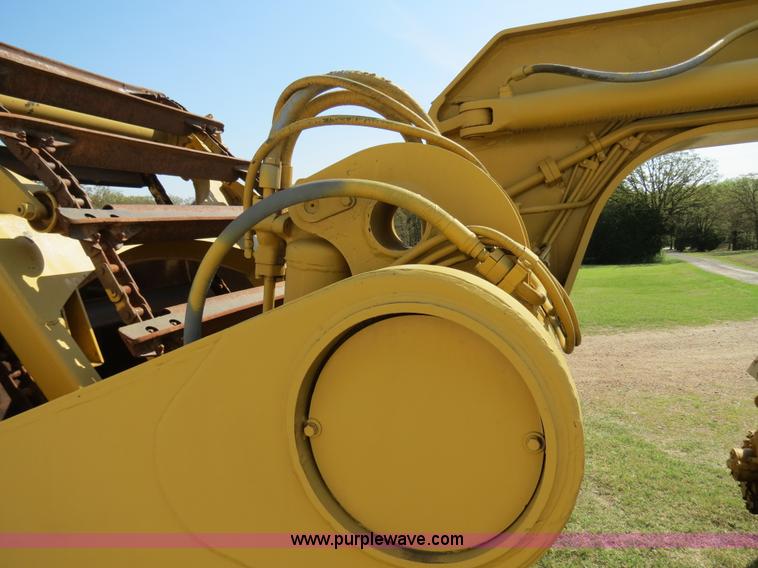 image for item B4910 1975 Caterpillar 623B elevating scraper