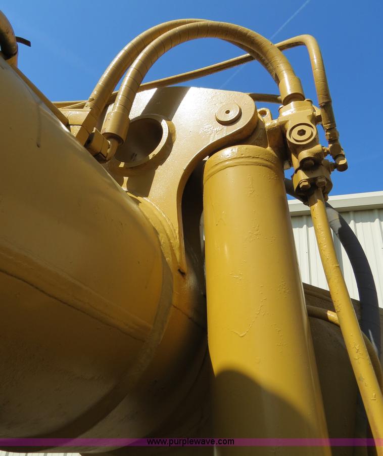 image for item B4910 1975 Caterpillar 623B elevating scraper