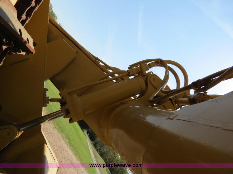 image for item B4910 1975 Caterpillar 623B elevating scraper