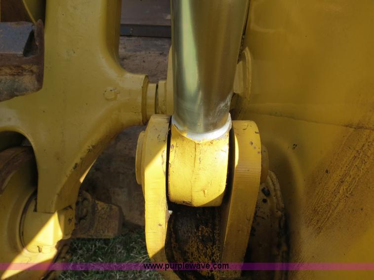 image for item B4910 1975 Caterpillar 623B elevating scraper