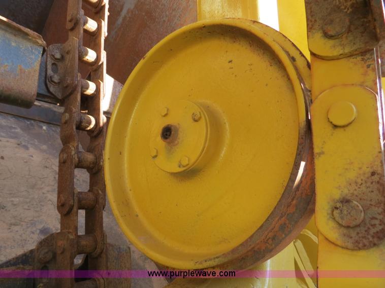 image for item B4910 1975 Caterpillar 623B elevating scraper